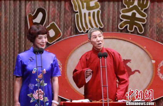 第九屆中國(guó)曲藝節(jié)：天津傳統(tǒng)“茶館相聲”火爆